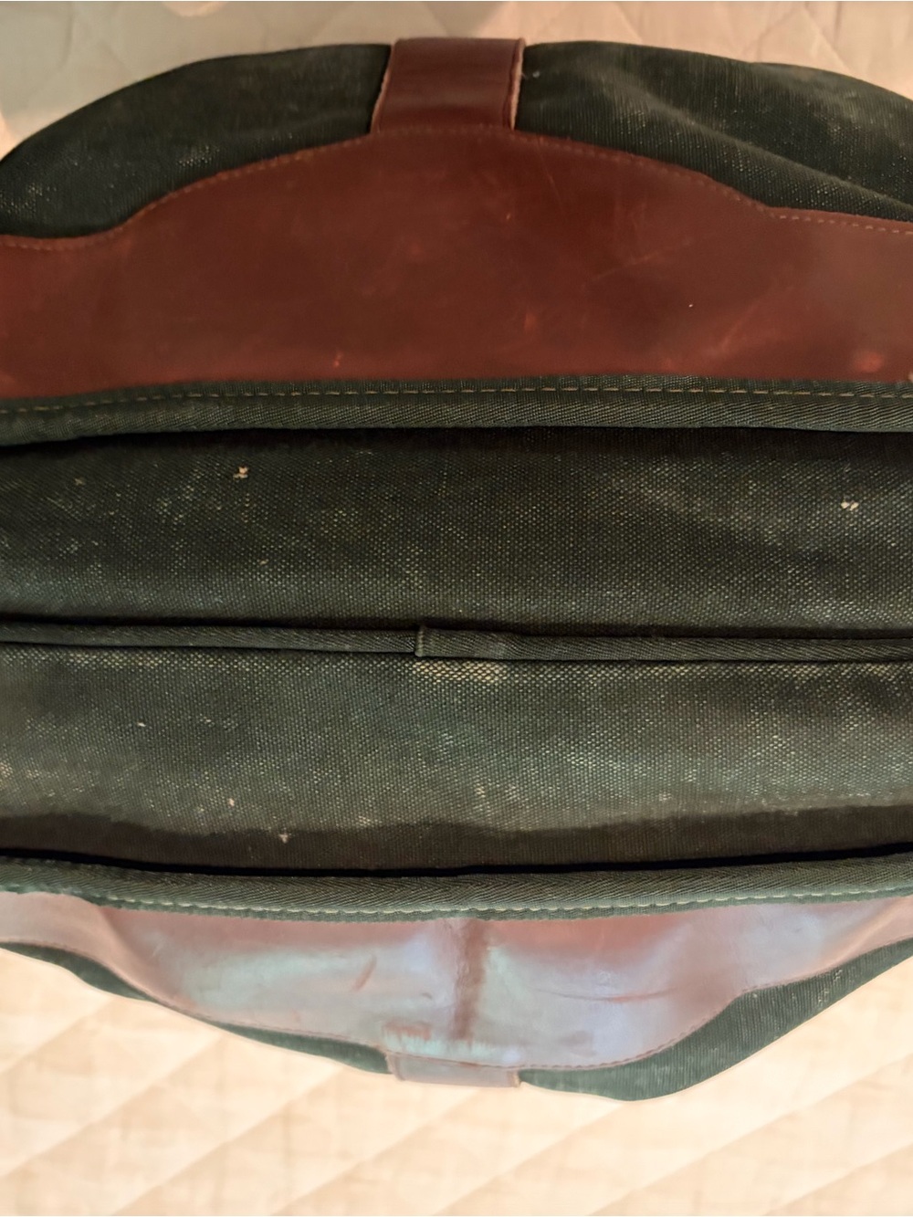 Orvis Brown Leather and Green Canvas Travel Bag - Picture 2 of 3